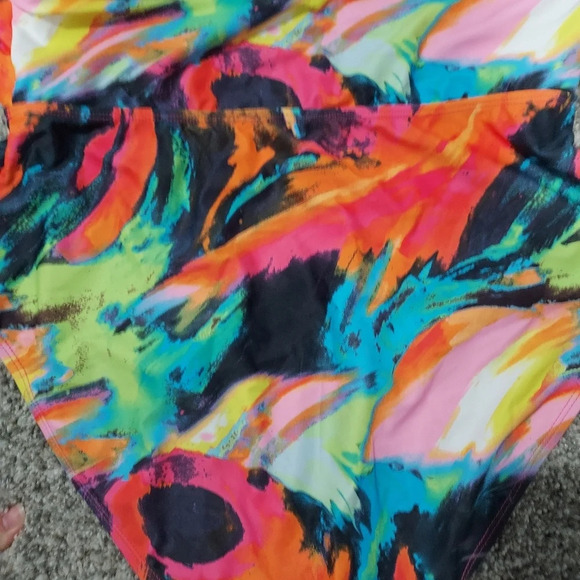 NWOT New York & Company Multicolored One Piece Tie Halter Swimsuit in Size XL - Picture 8 of 10